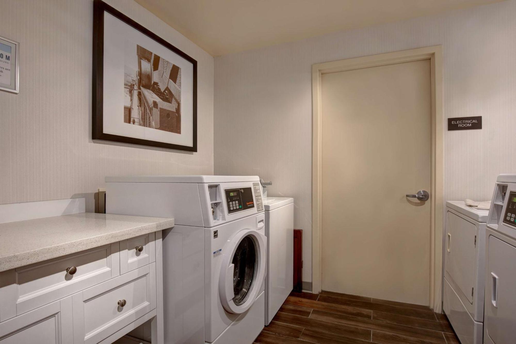 Hilton Garden Inn Portland/Beaverton Ngoại thất bức ảnh